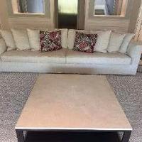 Prestigioso divano in tessuto beige 4 posti da 3 m