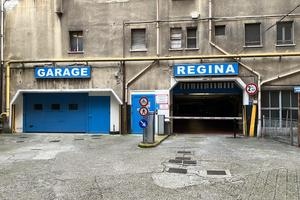 Posto auto piccole/moto coperto e custodito