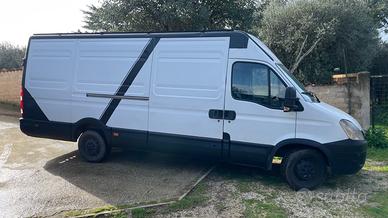 furgone camperizzato  iveco daily passo lungo