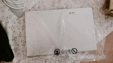 notebook nuovissimo arrivato oggi