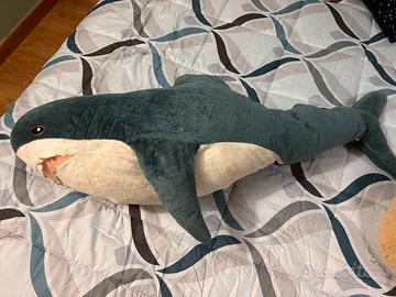 Squalo peluche ikea