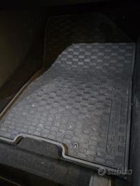 Kia SportAge tappetini in gomma