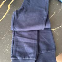 Pantaloni blu, Benetton