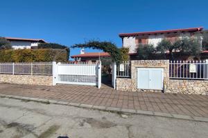 S.vito:villa rifinita indip. giardino.posto auto