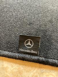 Tappeto moquette e rete per baule Mercedes