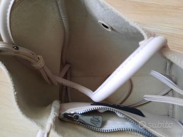 borsa AX beige con manici e tracolla