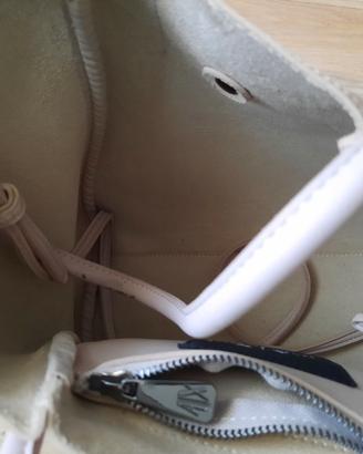 borsa AX beige con manici e tracolla