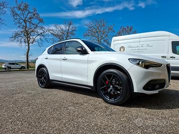 alfa romeo stelvio 210 q4 b-tech