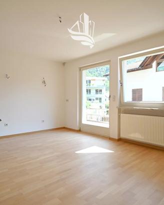 Laces: bilocale luminoso con posto auto