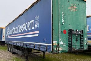 0506 SEMIRIMORCHIO CENTINATO ALLA FRANCESE TIRSAN