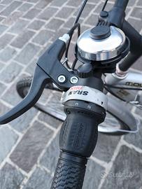 bici con cambio 7 rapporti