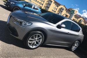 Alfa Romeo Stelvio 2.2 Business Q4 210cv auto