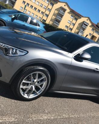 Alfa Romeo Stelvio 2.2 Business Q4 210cv auto