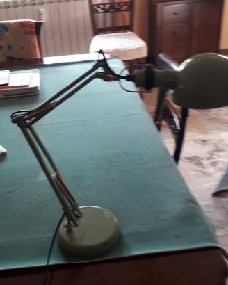 Lampada da scrivania 
