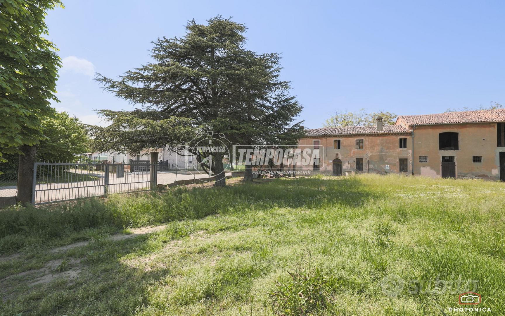 AMPIO RUDERE A MORDANO CON TERRENO ANNESSO - Vista 3