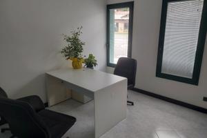 Ufficio piano terra con parcheggio
