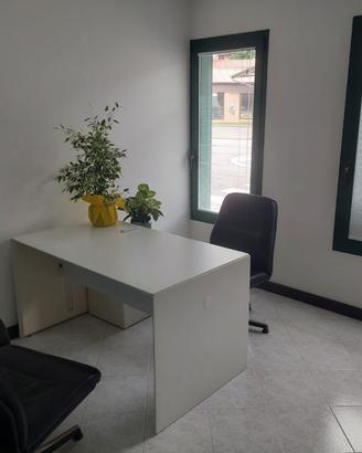 Ufficio piano terra con parcheggio