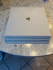 PS4 Pro - PlayStation 4 Bianca 1TB