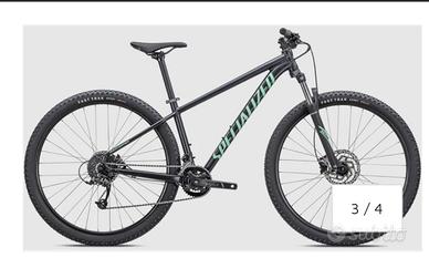 Bicicletta Specialized Rockhopper tg s