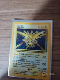 Carta Pokemon Zapdos prima edizione 