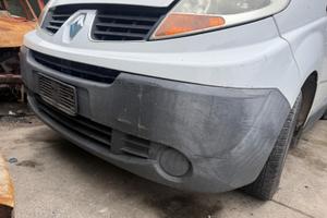 Paraurti anteriore RENAULT TRAFIC anno 2007 cil. 1