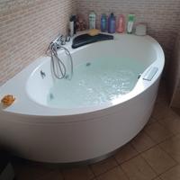 Vasca idromassaggio 