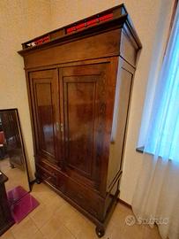 ARMADIO ANTICO RESTAURATO