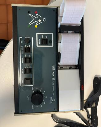 Elettrocardiografo ecg model c1r - vintage anni 70