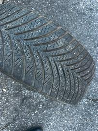 Gomme auto