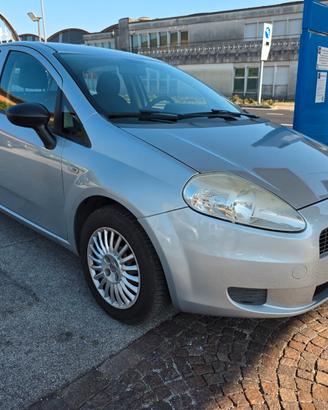 Fiat Grande Punto 1.3 MJT 75 CV 5 porte con 229.00