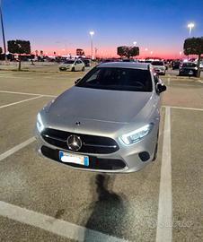 Mercedes-Benz Classe A Sedan 180 d Automatica (Ott