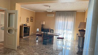 Ampio quadravani ristrutturato, Contesse