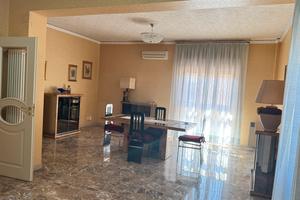 Ampio quadravani ristrutturato, Contesse