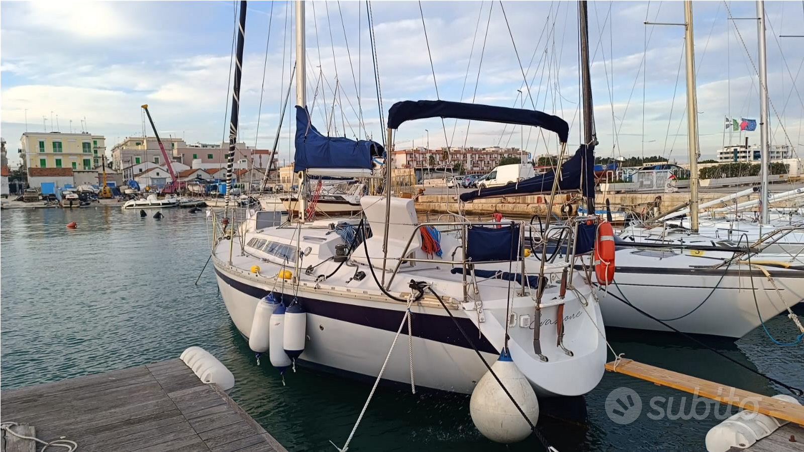 Jeanneau 32 — View photo 1