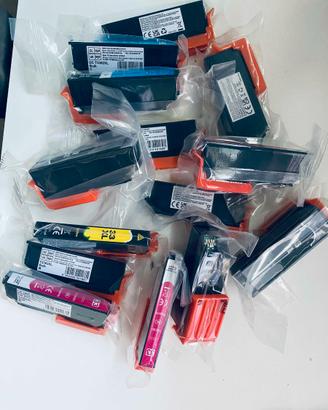 stampante Epson da riparare e 14 cartucce colori