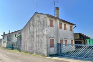 VILLA SINGOLA A RESANA