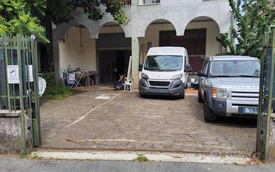 Immobile in asta di 185 m² con box auto a Castella
