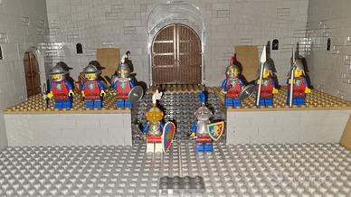 8 Minifigures LEGO Castello-castle esercito Lions