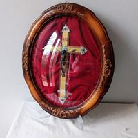 Crocifisso, cristo antico in teca