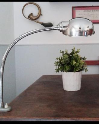 Lampada industriale collo flessibile '50 vintage