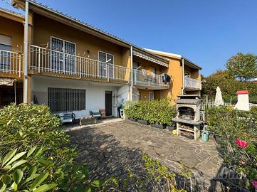 VILLA A SCHIERA A SETTIMO TORINESE