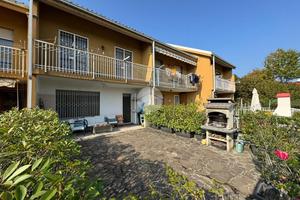 VILLA A SCHIERA A SETTIMO TORINESE