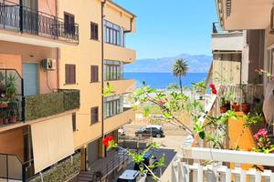 3 LOCALI A REGGIO DI CALABRIA