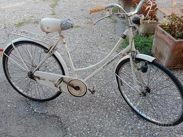 bicicletta Douglas vintage da donna