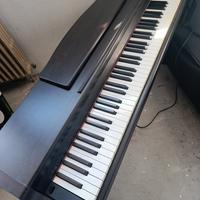 pianoforte elettronico Roland HP 137