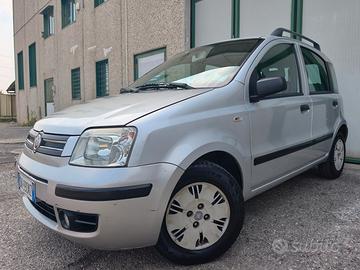 Fiat Panda 1.2 BENZINA NEOPATENTATI POCHI KM PRONT