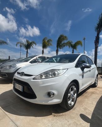 Ford Fiesta Ikon 1.4 TDCi 70CV 5 porte