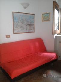 Divano letto matrimoniale