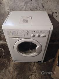 Lavatrice Indesit wixl86