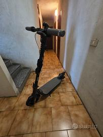 Monopattino Elettrico 
Segway-Ninebot F65I